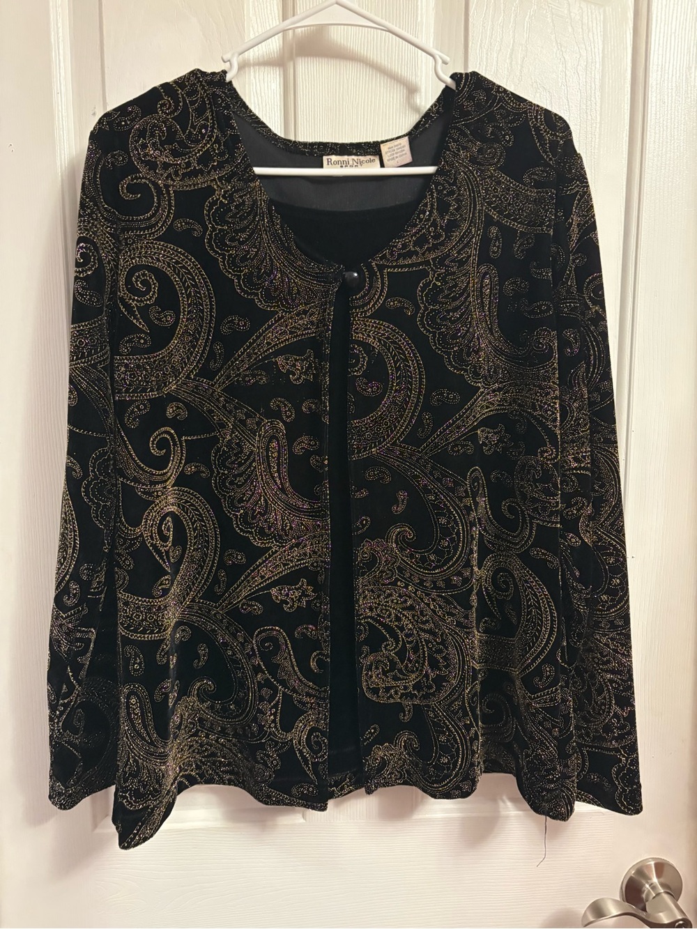 Ronni Nicole Black Velvet Paisley Metallic Button-Front Top